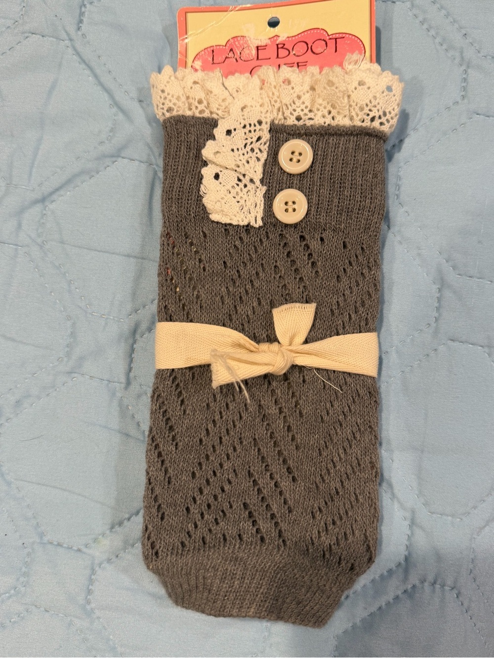 Lace-Trim Gray Knit Boot Cuff with Cream Accents